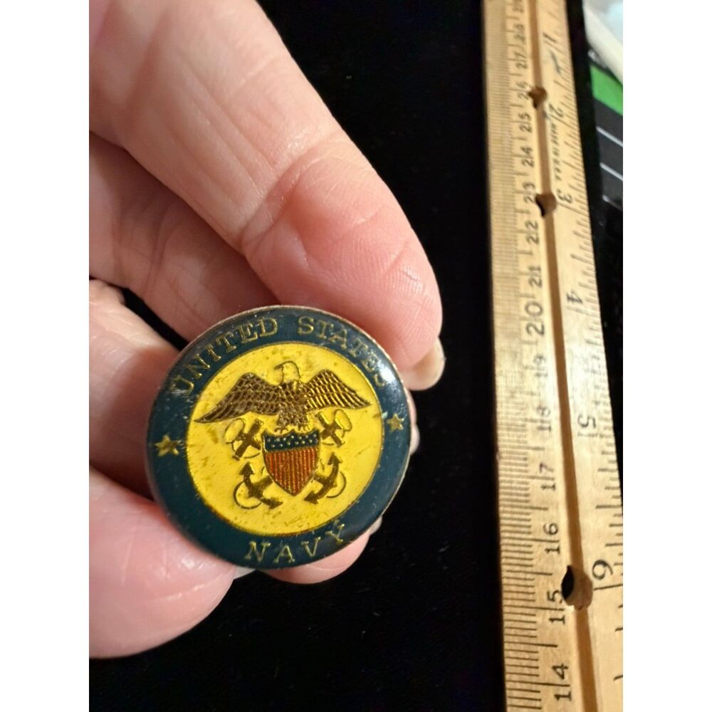 US NAVY lapel pin